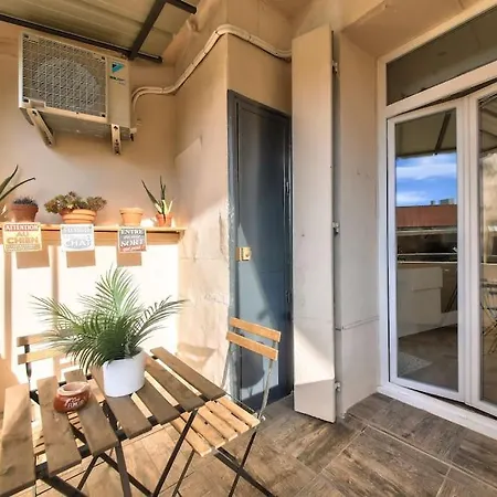 Superbe T2 Avec Terrasse A 5 Min Du Metro Apartment Marseille