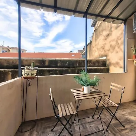 Superbe T2 Avec Terrasse A 5 Min Du Metro Apartment Marseille